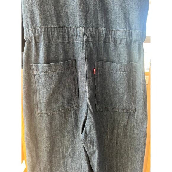NWT Levi’s Denim Utility Jumpsuit Size L Adjustable Waist 27” Inseam - Picture 4 of 16